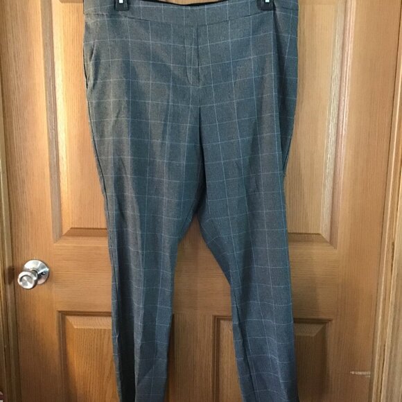 Liz Claiborne Pants - Picture 2 of 2